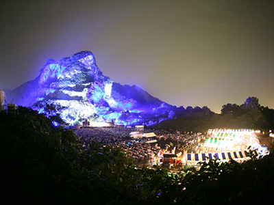 クリフステージ